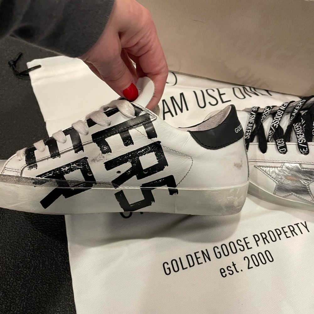 Golden goose special edition superstar sneaker lover sneakers. - Picture 5 of 8